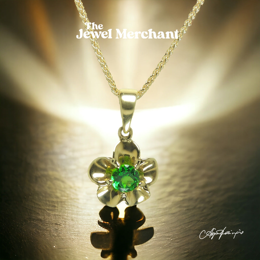 Tsavorite Pendant set in 18K Yellow Gold